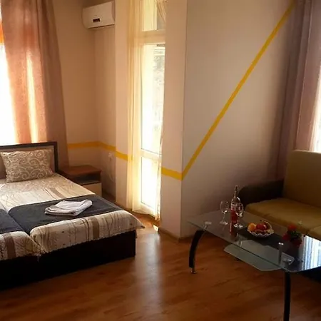Family Solar Hotel