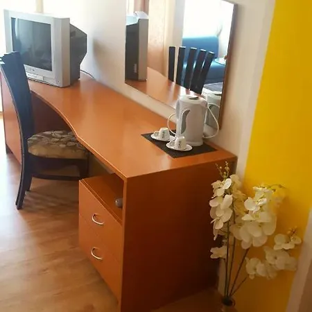 Family Solar Słoneczny Brzeg