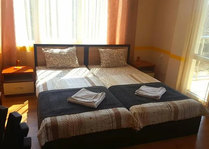 Family Solar מלון *