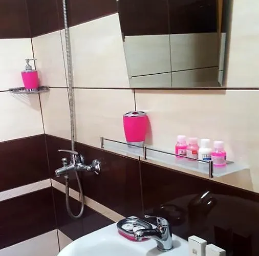 Family Solar מלון