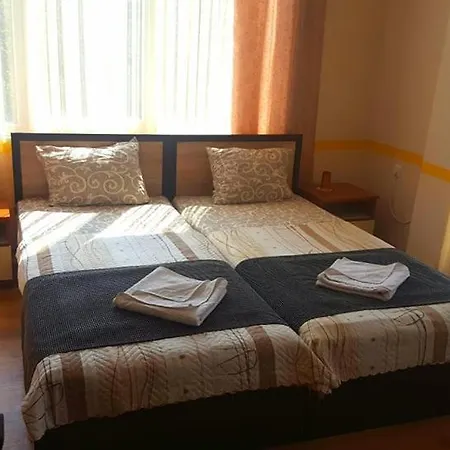 Family Solar Отель *