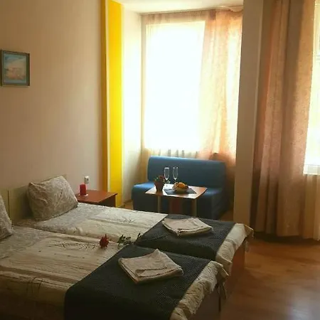 Family Solar Hotell