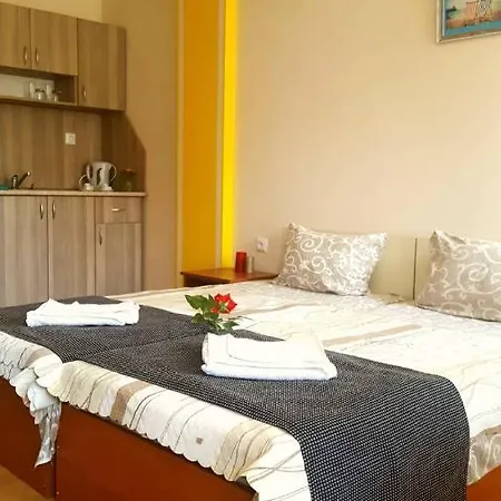Family Solar Slăntjev Brjag