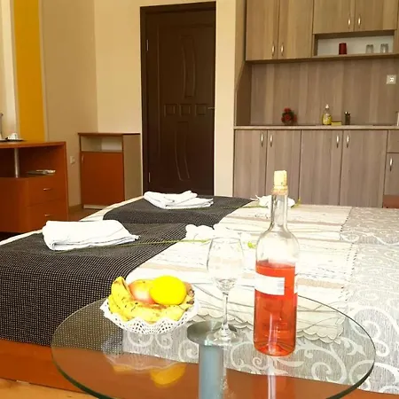 Family Solar Slăntjev Brjag
