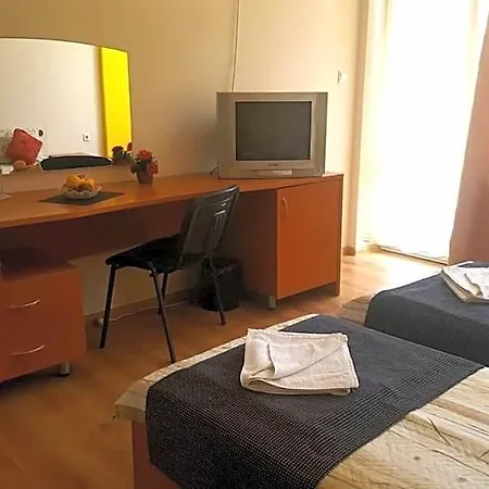 Family Solar Hotel